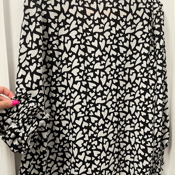 Philosophy Black and White Graphic Long Sleeve Blouse - Picture 2 of 3